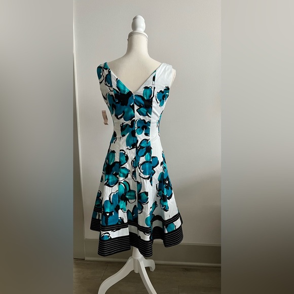 Jones Studio Sleeveless Dress NWT - Size 4 - Picture 3 of 9